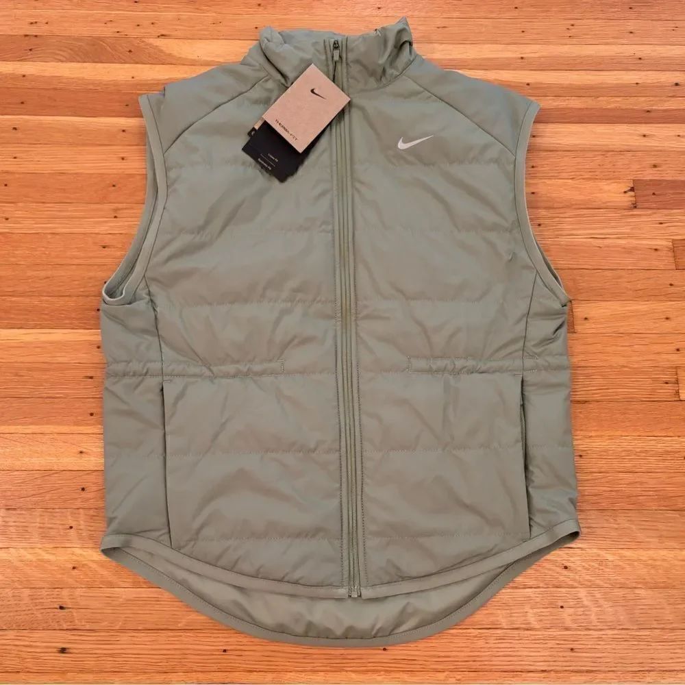 Nike Therma Fit lightβgreenβRunningβVestβNWT